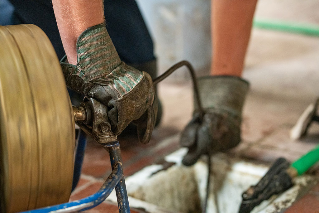 master-plumbing-drain-cleaning